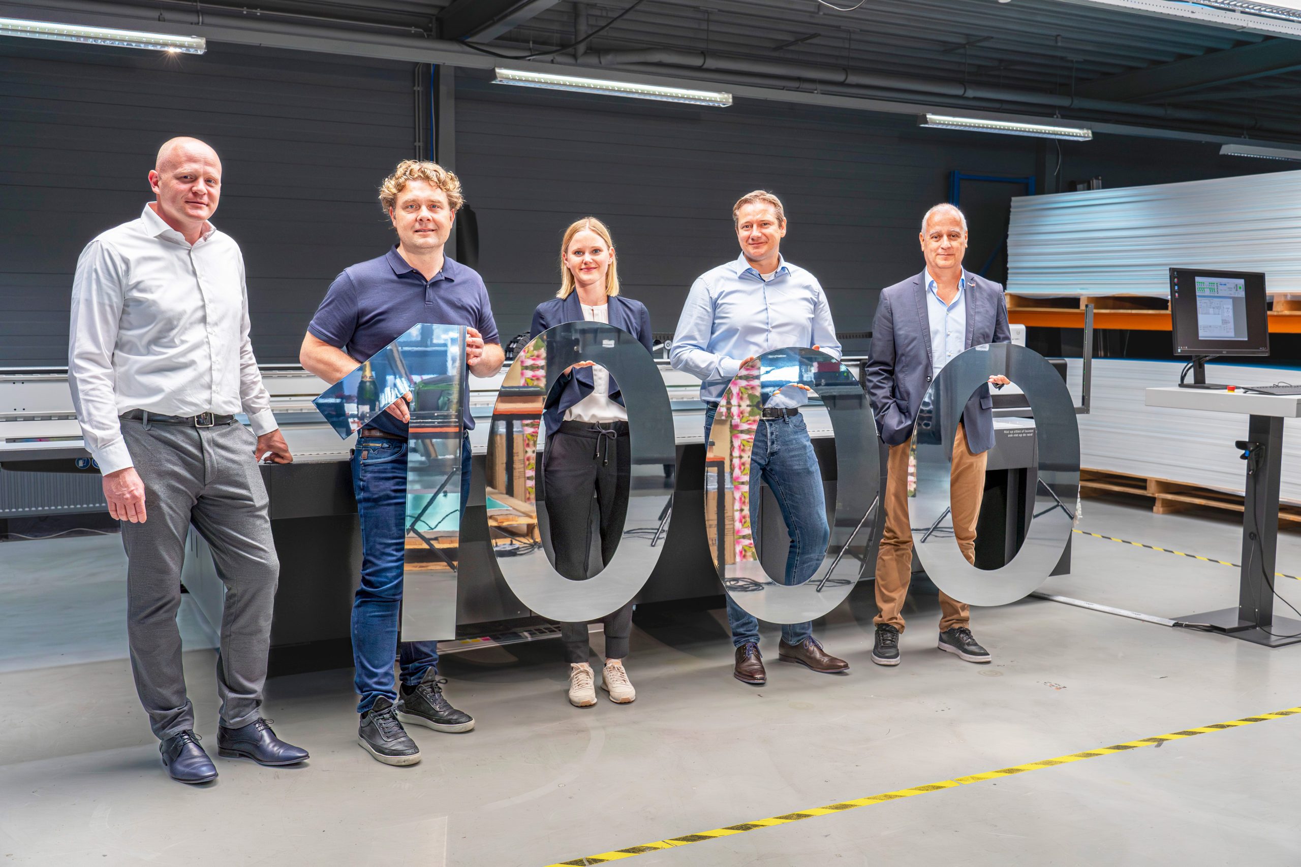 SwissQprint ships 1000th Nyala flatbed - Digital Printer
