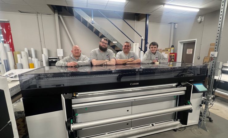 Ainsley Signs installs a Canon Colorado 1650 from CMYUK
