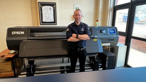 Fleet Livery adds flexibility with Epson resin printer