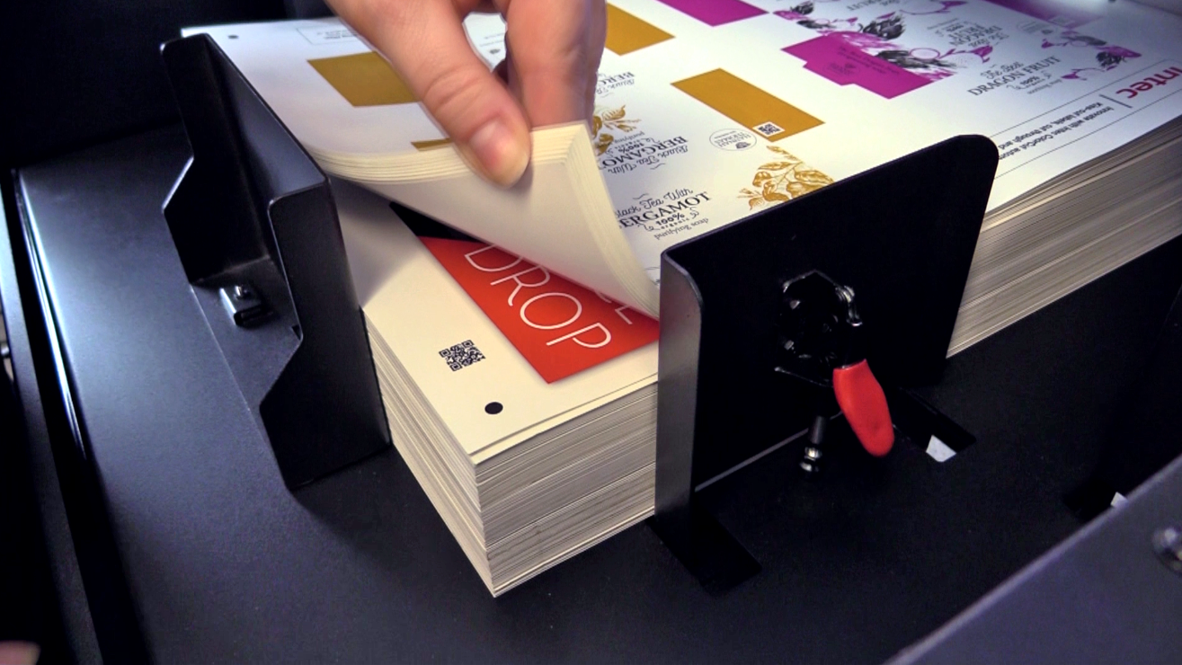 Intec introduces automatic cuttercreaser Digital Printer