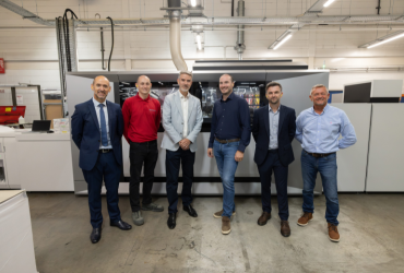 L-R: Chris Chapman (Canon), Cameron Mitchell (Route 1), Stuart Rising (Canon), Adam Carnell (Route 1), Lee Fowler (Canon), and Steve Bancroft (Canon)