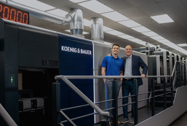 Nathan Elzer (left) and Bernie Elzer III of Grafika Print with a Koenig & Bauer Rapida 106