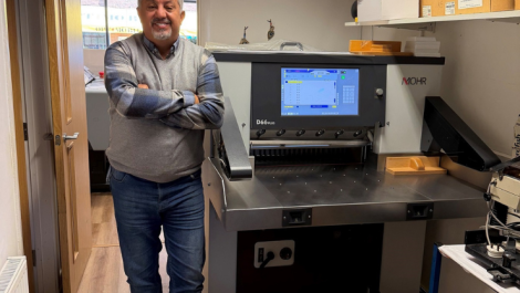 Payam Azadi with the Mohr 66 Plus guillotine