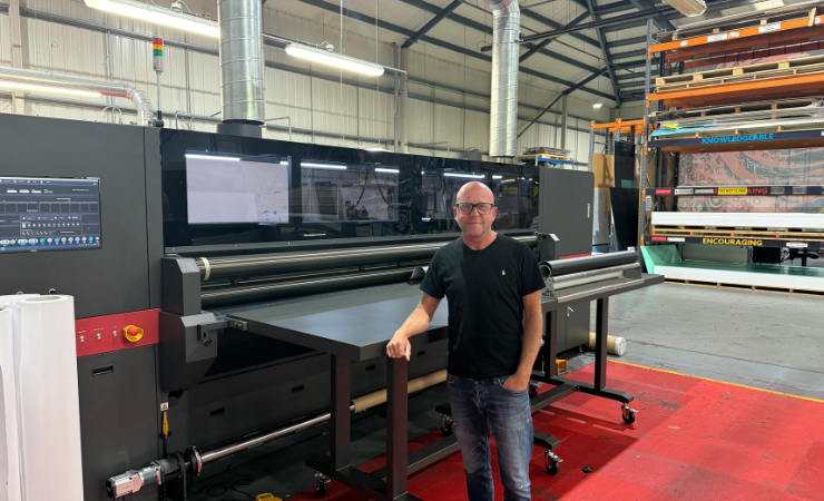 Simon McKenzie, CEO, Hollywood Monster with the new EFI M3h