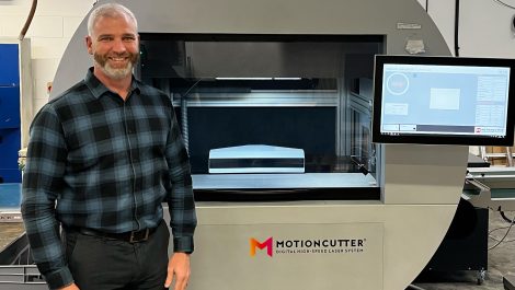 Solopress takes Motioncutter for sticker versatility