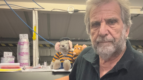 Stuart Curtis, director of Curtis Signs (with Roland Rat and Kevin the Gerbil)