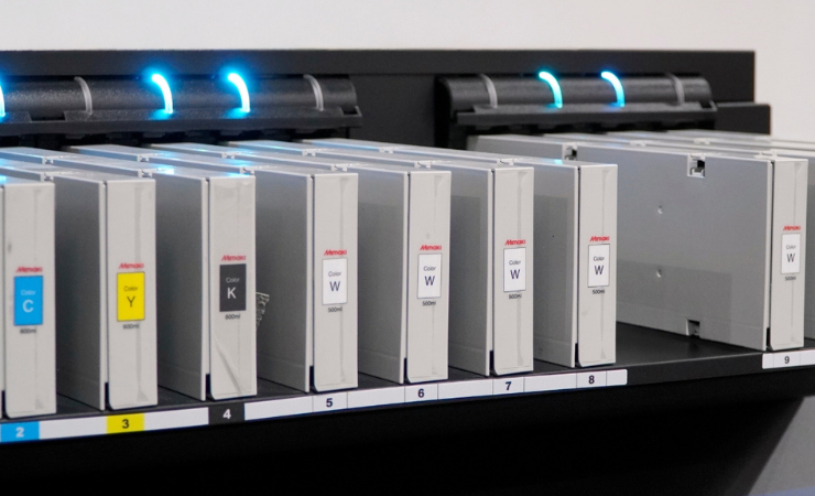 The new TxF300-75Plus is equipped with four additional white ink cartridge slots and Mimaki’s UISS (Uninterrupted Ink Supply System)