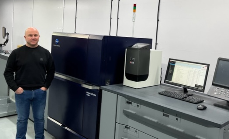 Hickling & Squires installs fleet of Konica Minolta presses