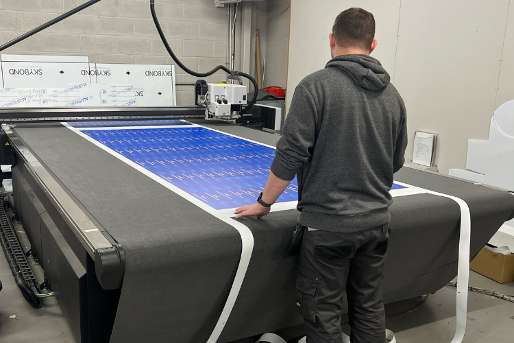 Ainsley Signs purchases Kongsberg X44 Edge digital cutting table