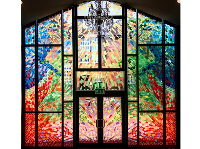 AllSigns uses EFI Vutek QS2 Pro to create stained-glass effect